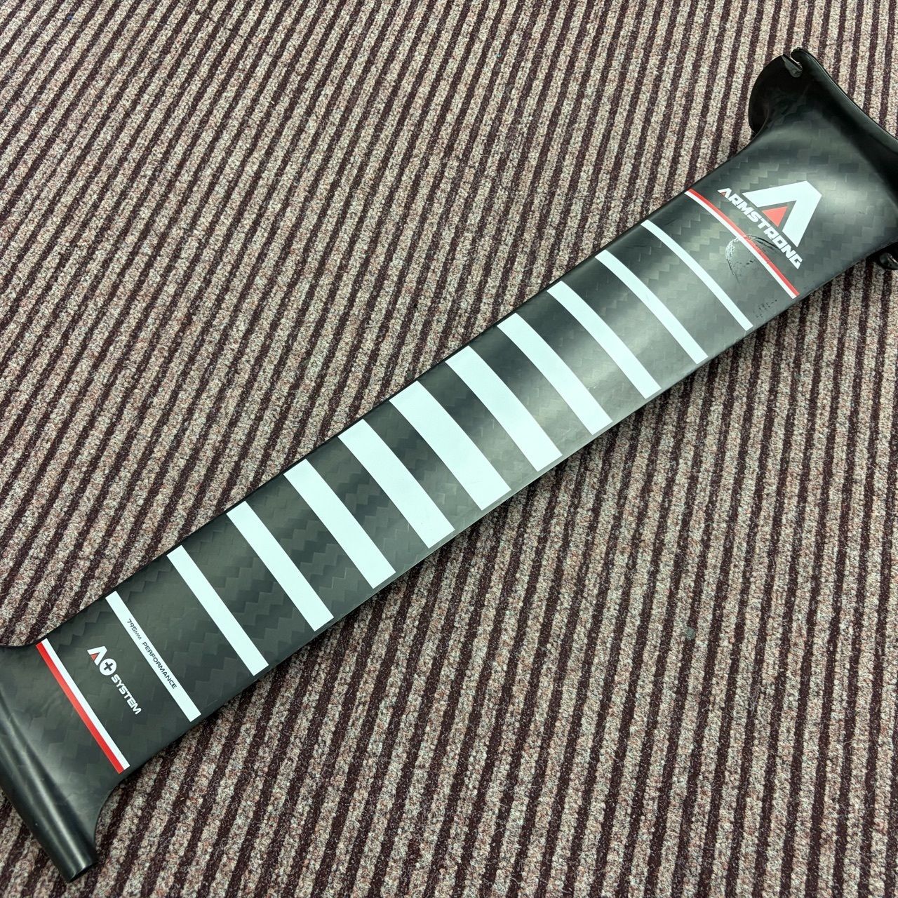 2025 Armstrong Performance Mast 795 - Image 2