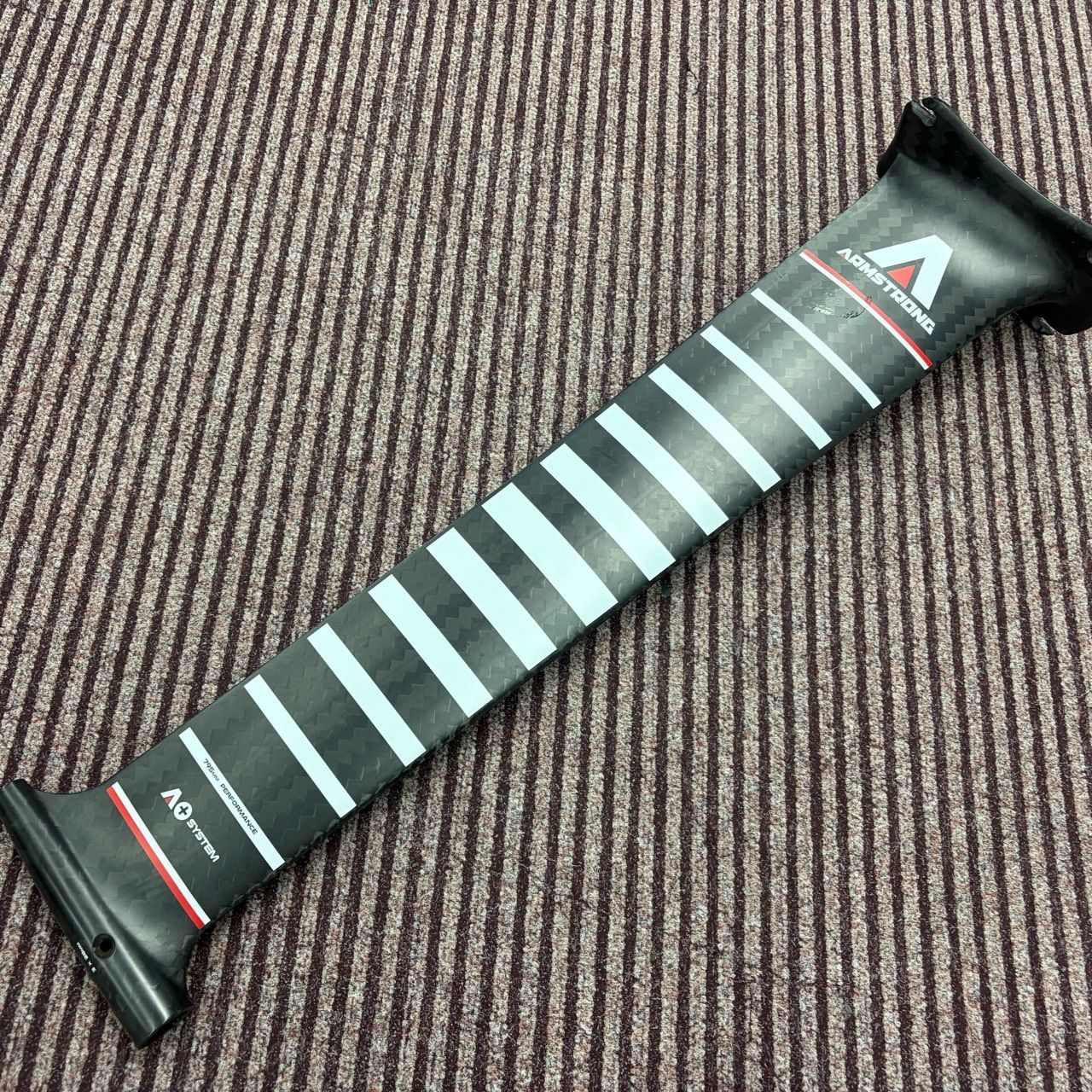 2025 Armstrong Performance Mast 795 - Image 3
