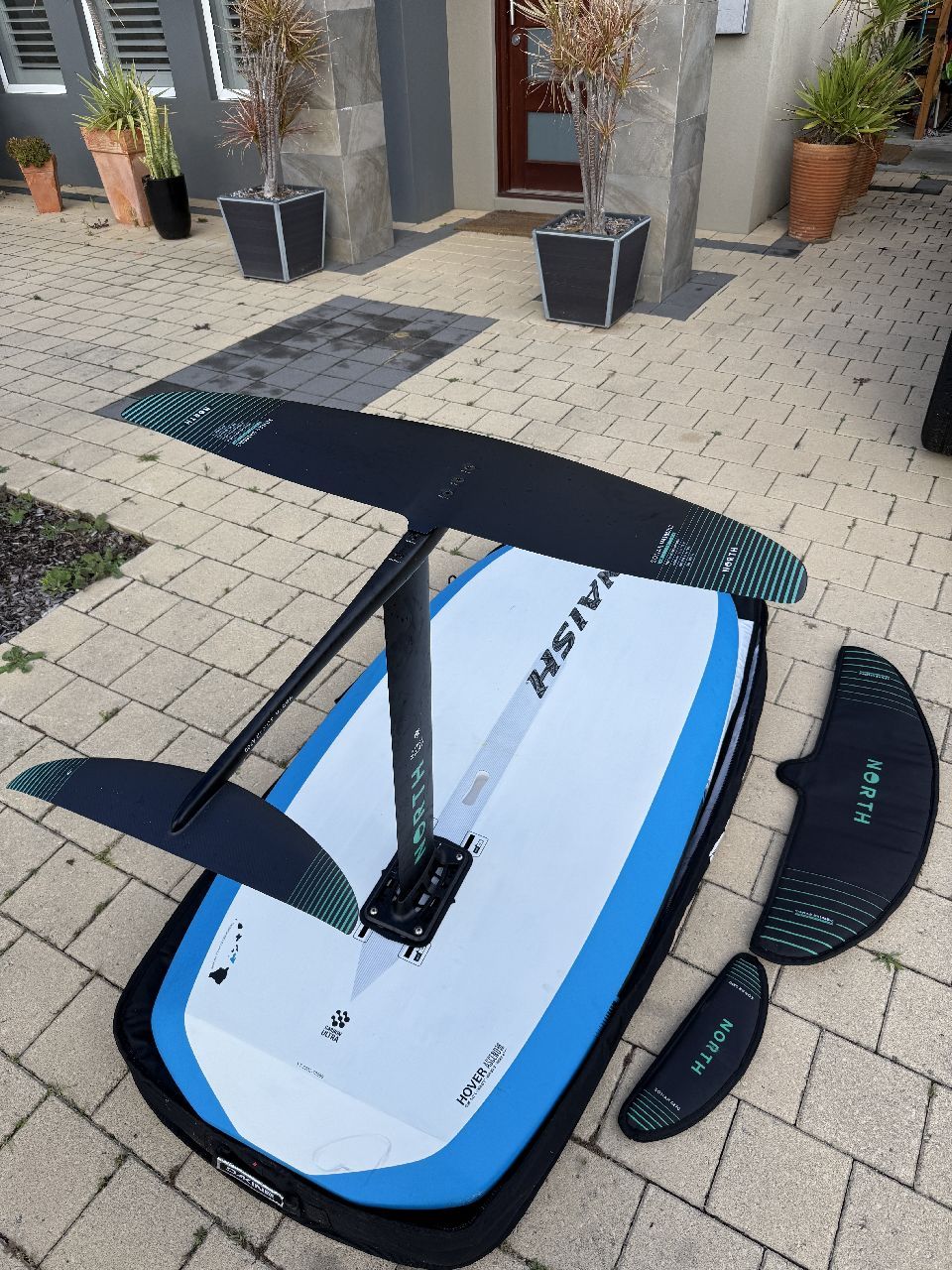 2024 Naish Hover Ascend 147 / Neil Pryde Firefly 5. - Image 4