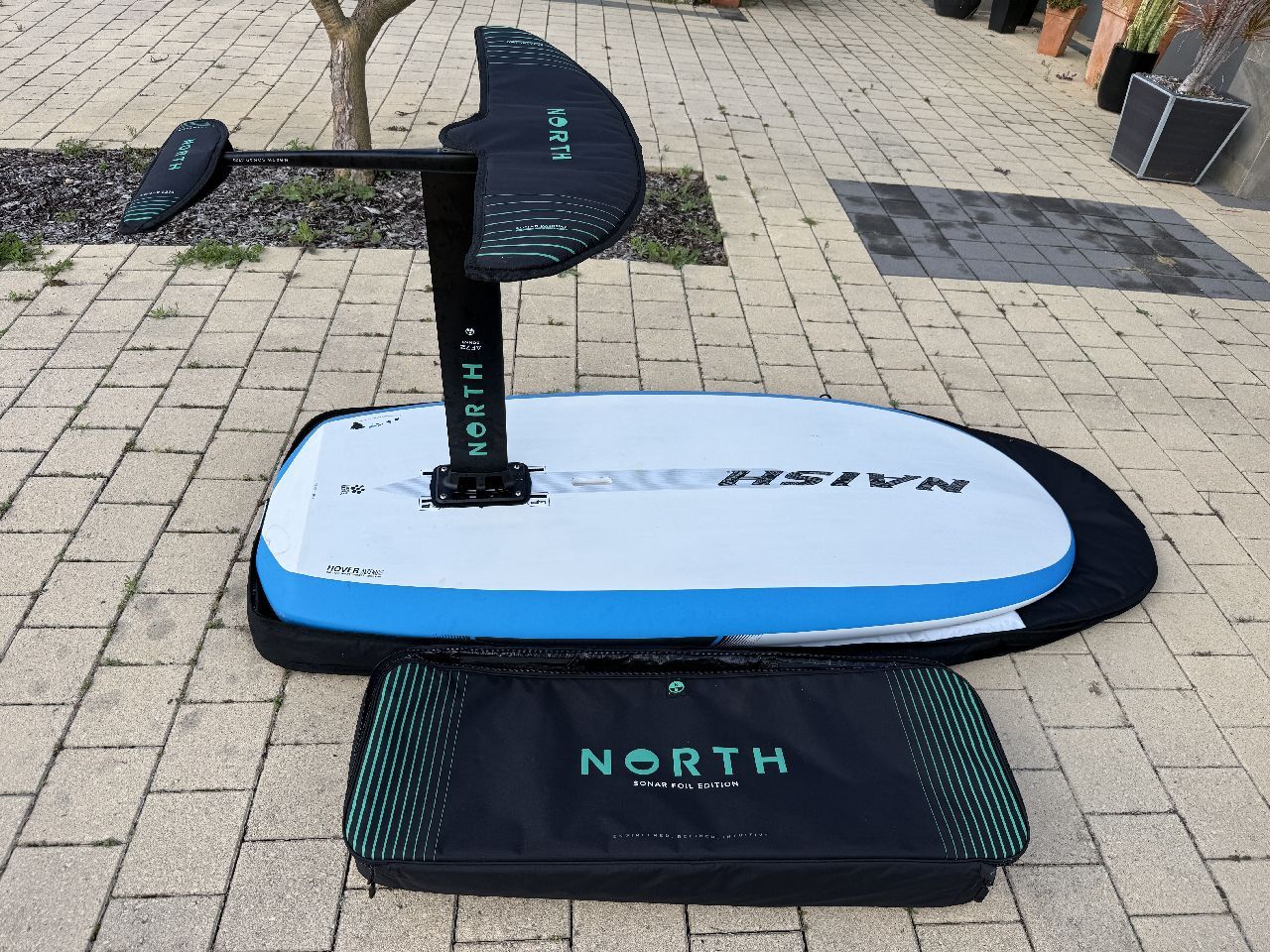2024 Naish Hover Ascend 147 / Neil Pryde Firefly 5. - Image 5