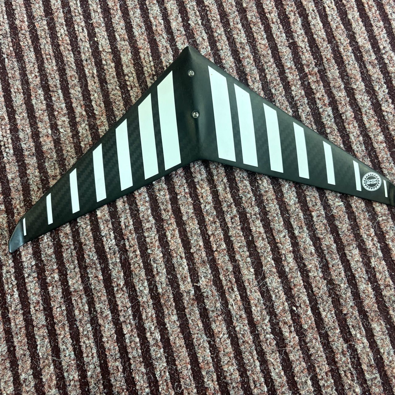 Armstrong Flying V Tail - Image 2