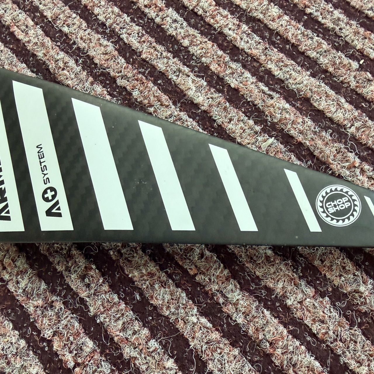 Armstrong Flying V Tail - Image 6