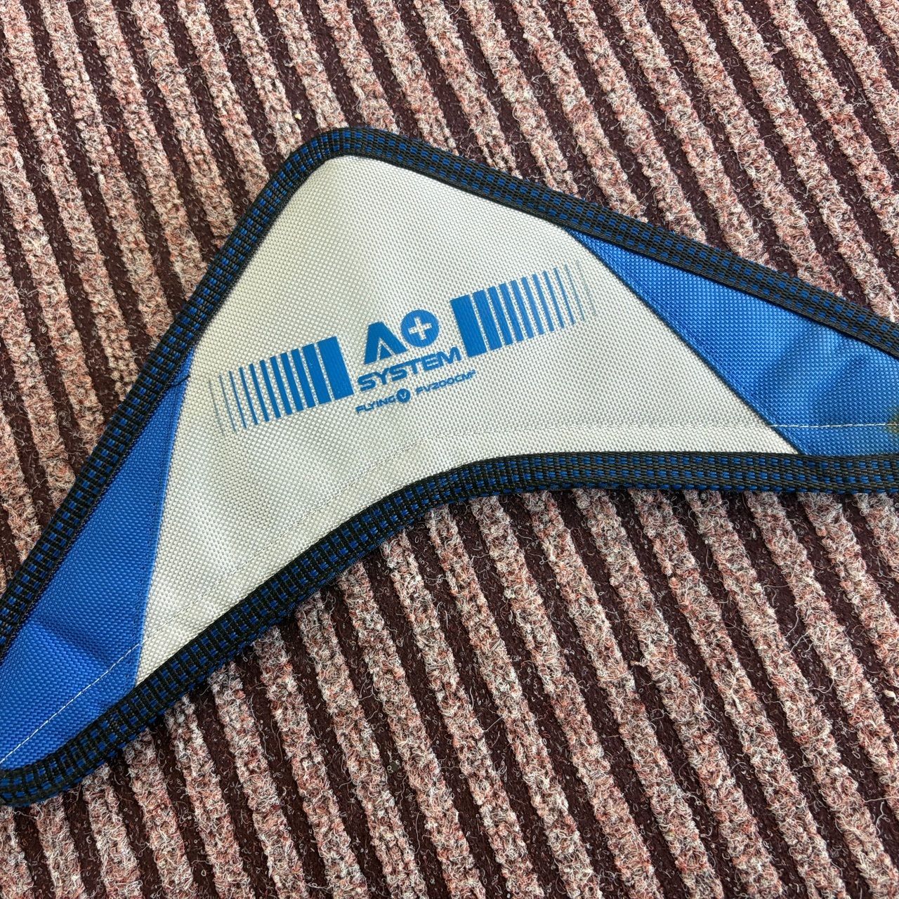 Armstrong Flying V Tail - Image 8