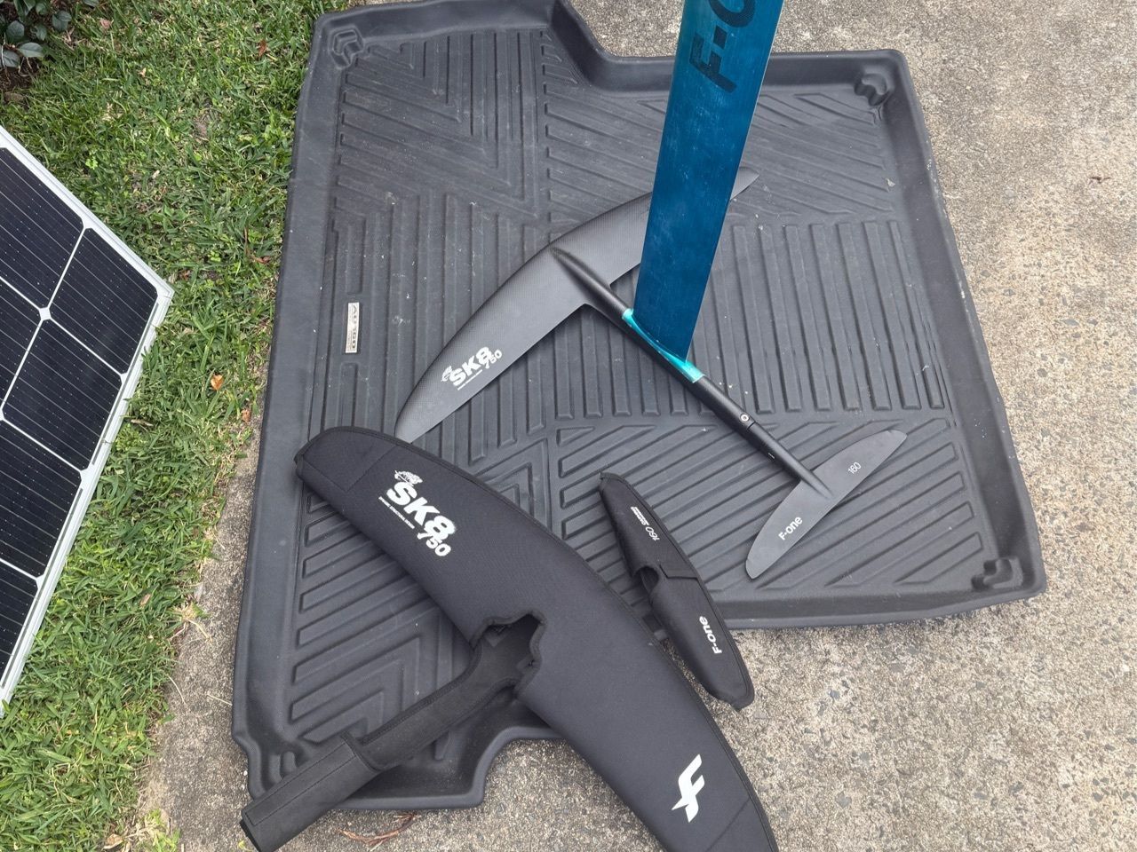 2025 F-One Sk8 750 - Image 2