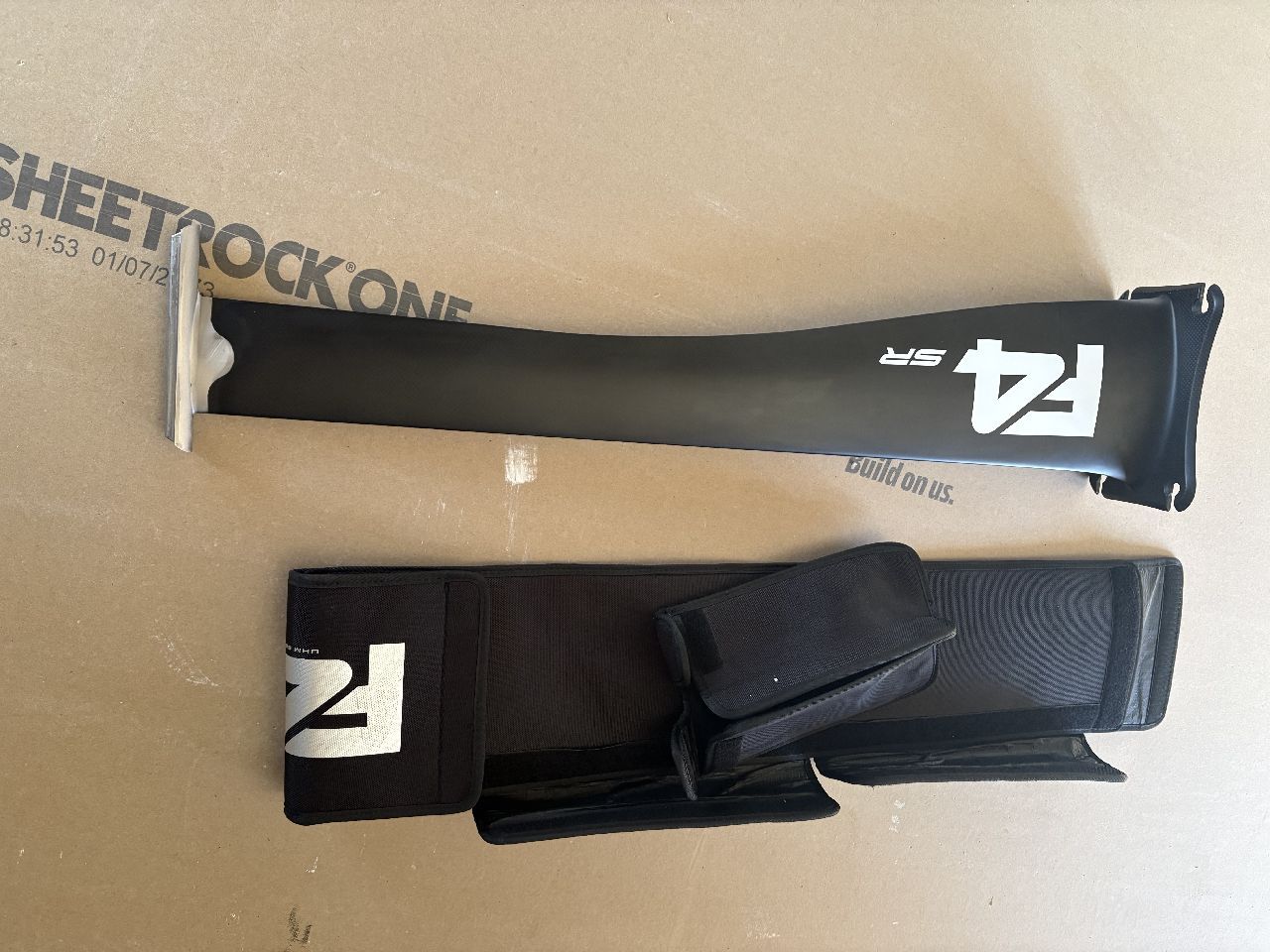 2026 F4 Foils Sr85 Mast - Image 2
