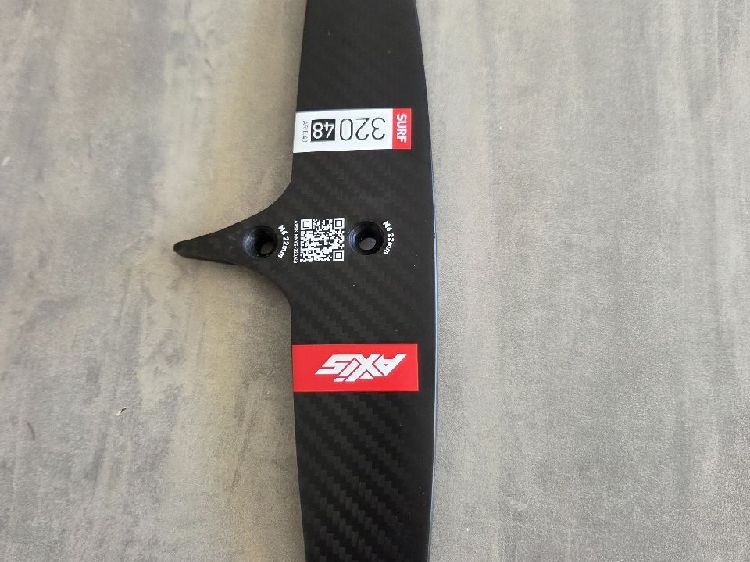 2026 Axis Surf Skinny 320/48