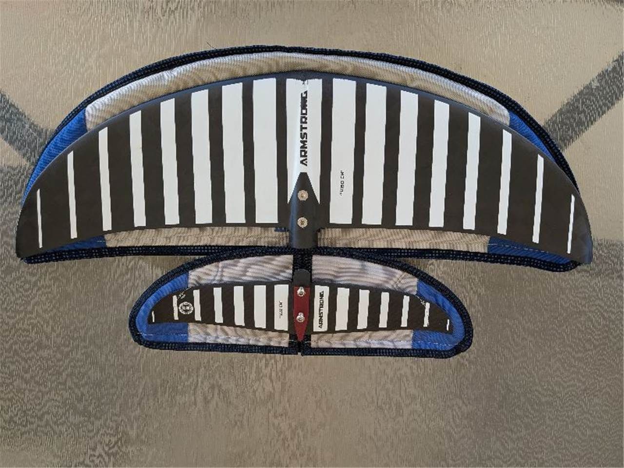 Armstrong Hs / Cf - Image 2
