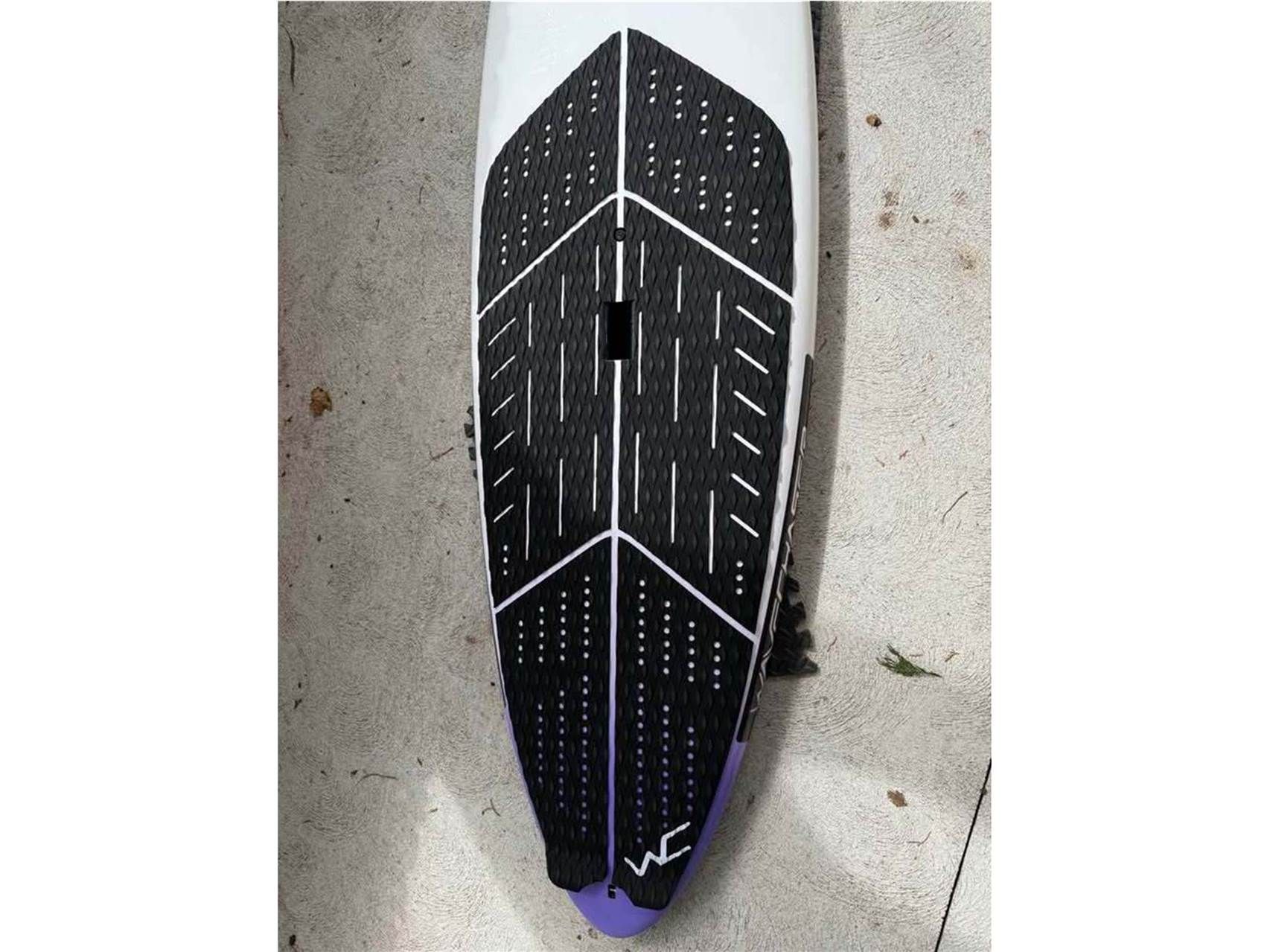 2025 Wavechaser 235 R1 - Image 2