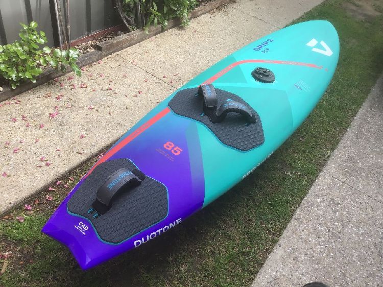 2024 Duotone Grip3 Sls