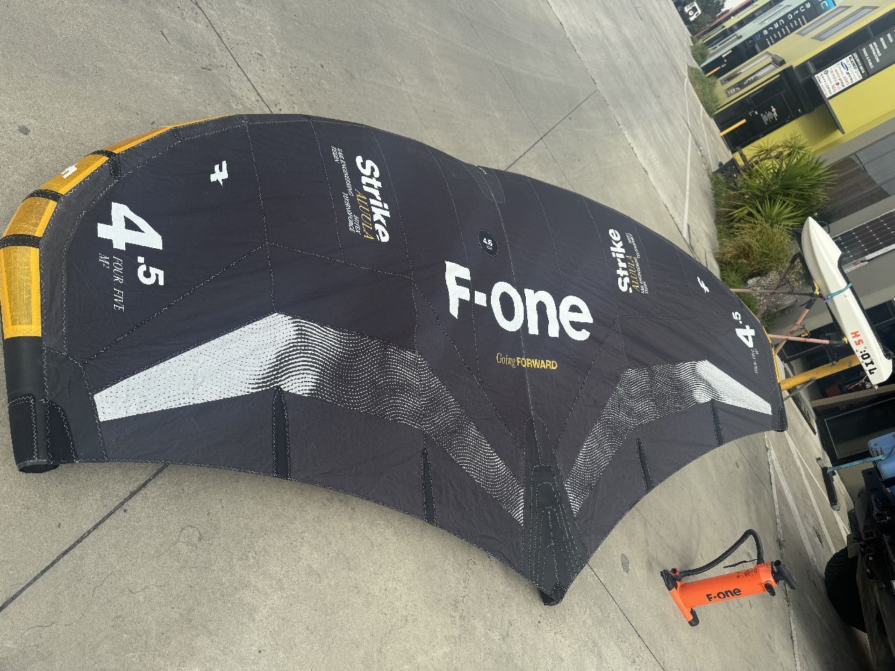 2025 F-One Strike V5 Alula - Image 1