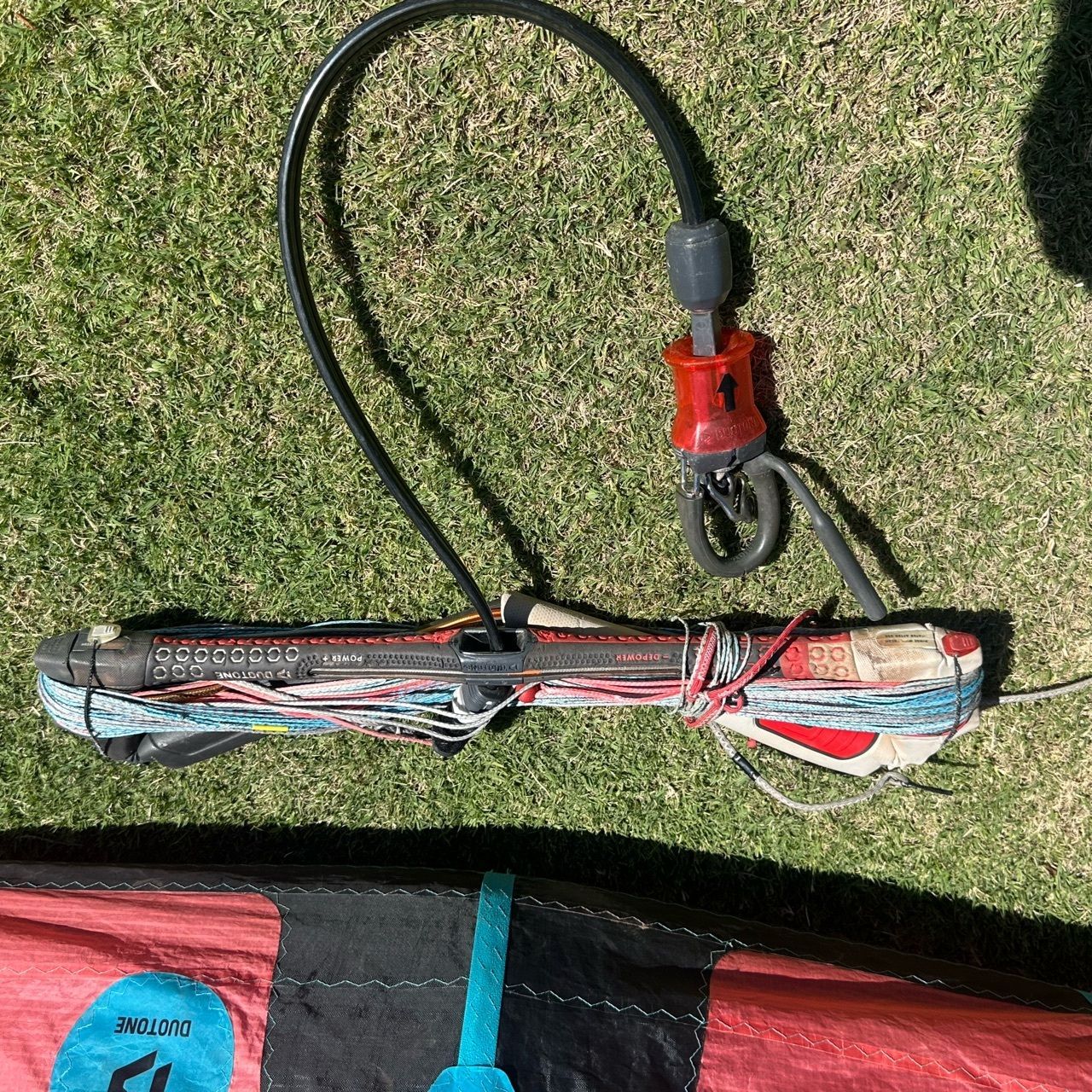 2022 Duotone Evo Kite, Select Board Mystic Harness - Image 8