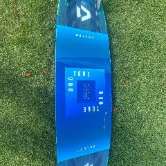 2022 Duotone Evo Kite, Select Board Mystic Harness - 8 metre - Image 3