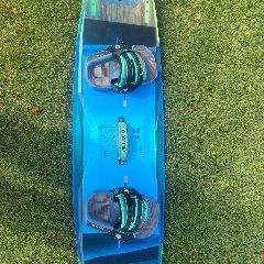 2022 Duotone Evo Kite, Select Board Mystic Harness - 8 metre - Image 4