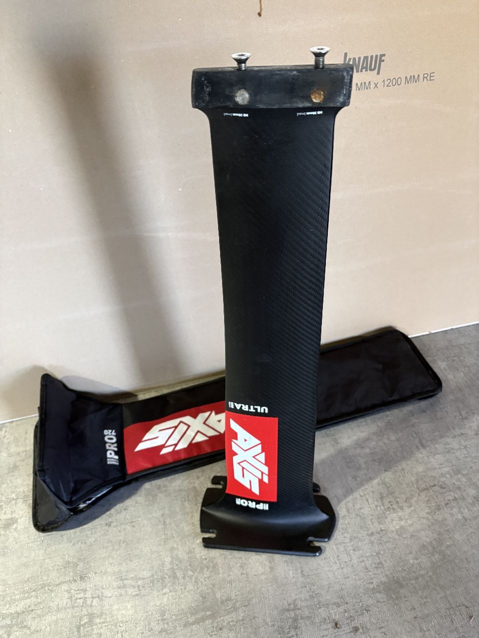 2025 Axis Mast Ultra Pro Carbon 720 - Image 2