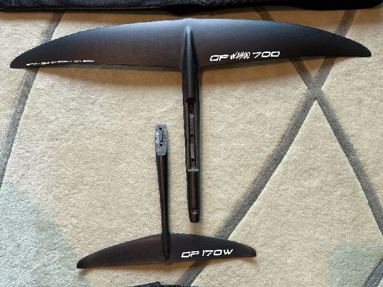 2025 F4 Foils Wahoo 700 Foil & 170 S Stabiliser