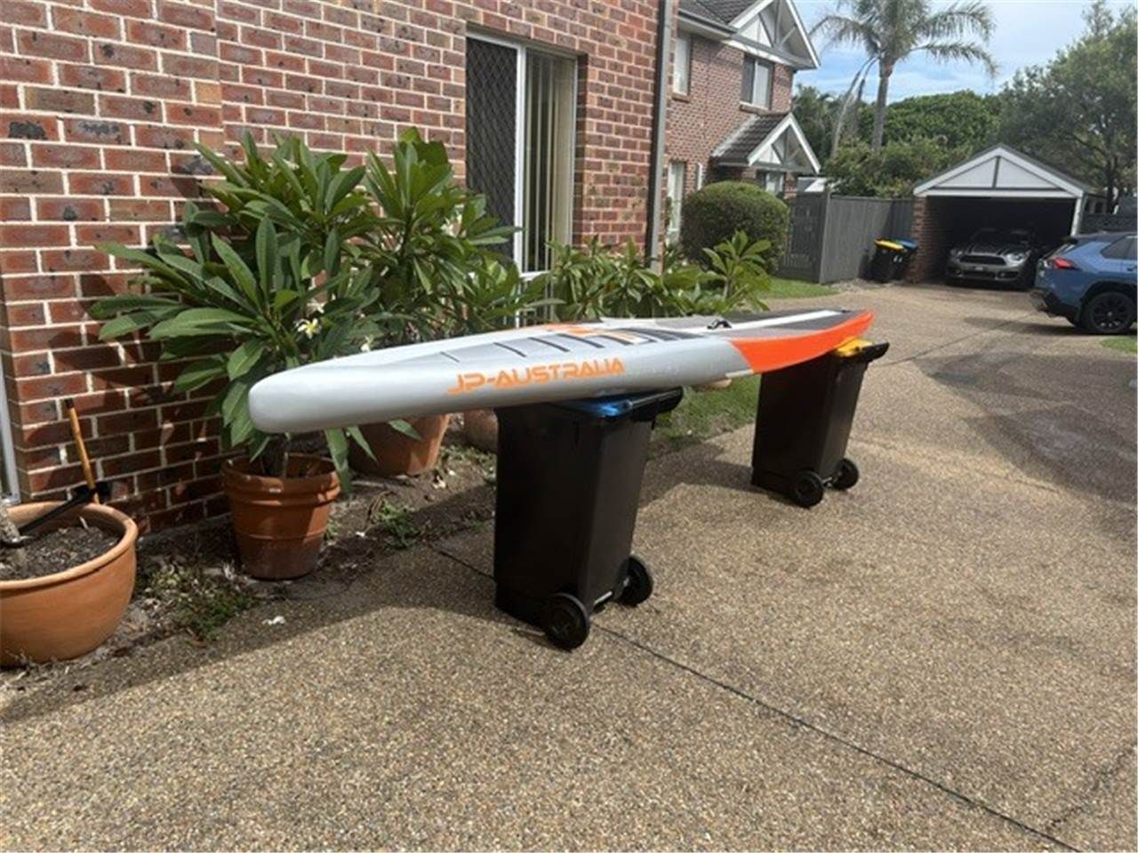 2018 JP Australia Carbon Race - Image 1