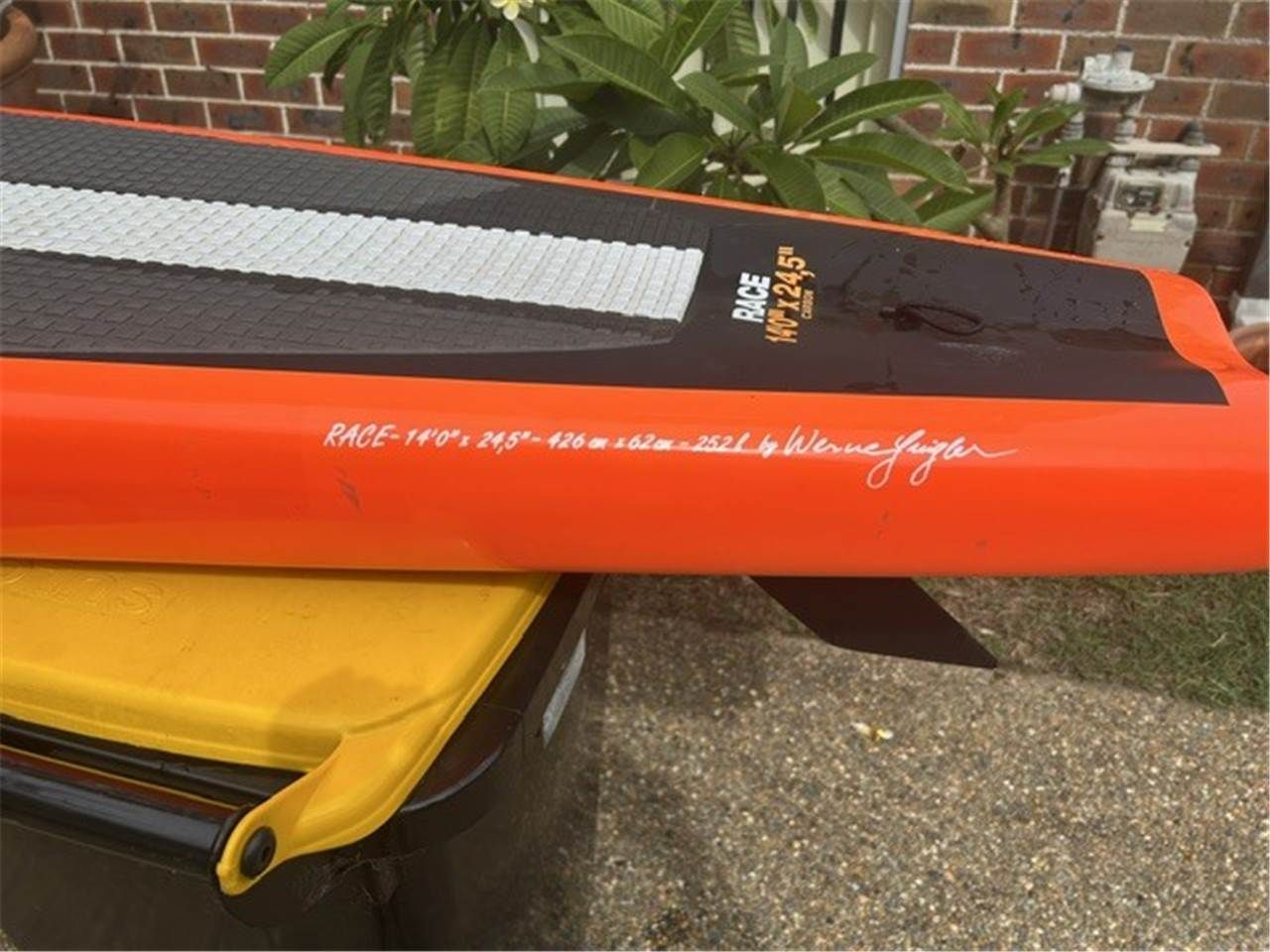 2018 JP Australia Carbon Race - Image 6