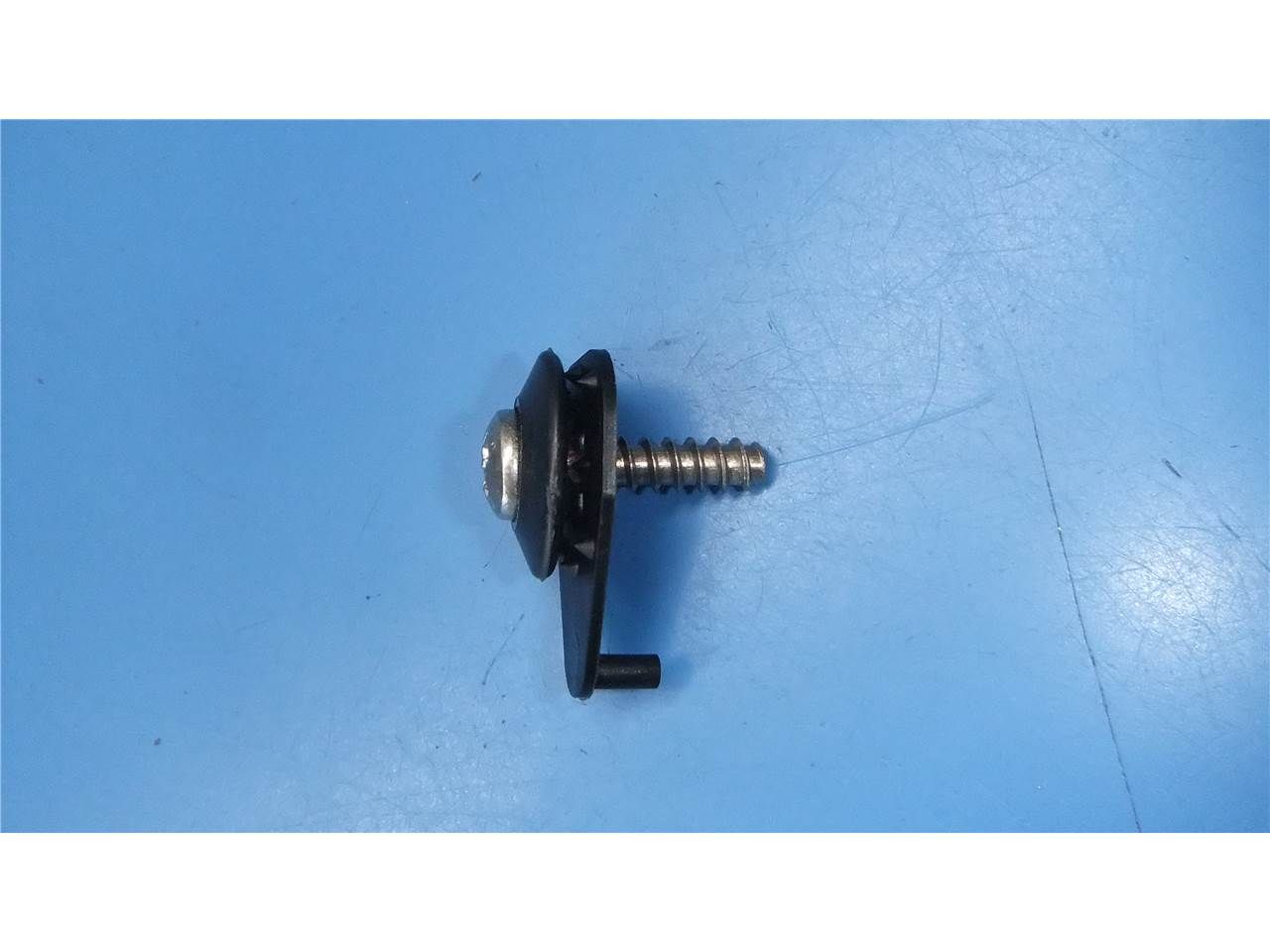 Bic Screw And Anti Twist For Footstraps - Image 2
