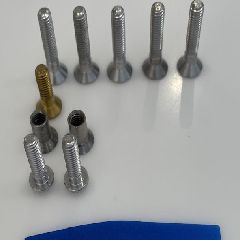 Armstrong Spares Kit & 755 Wing - Image 82