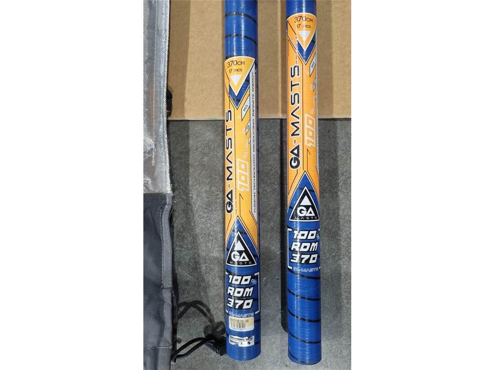 Maui Sails 370,400,430 Rdms & Gaastra 370 Rdm Mast - Image 7