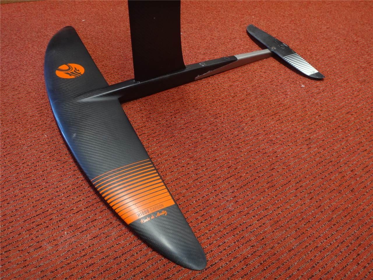 2024 Cabrinha H1000 Carbon Hollow 84Cm Mast Kit - Image 4