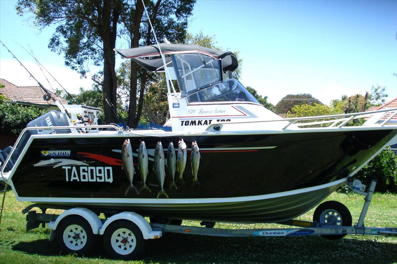 TOMKATTOO fishing