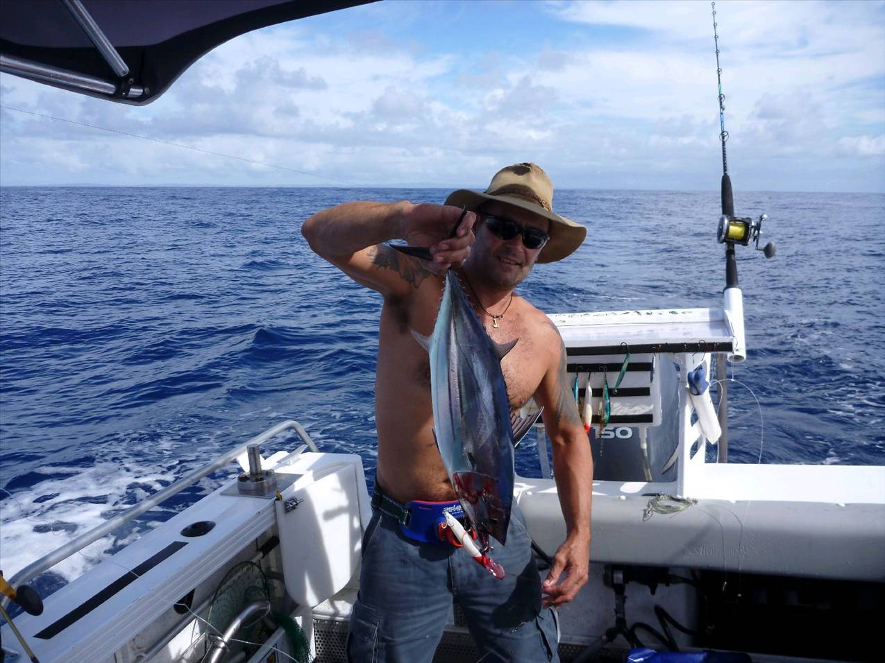 TOMKATTOO FISHING