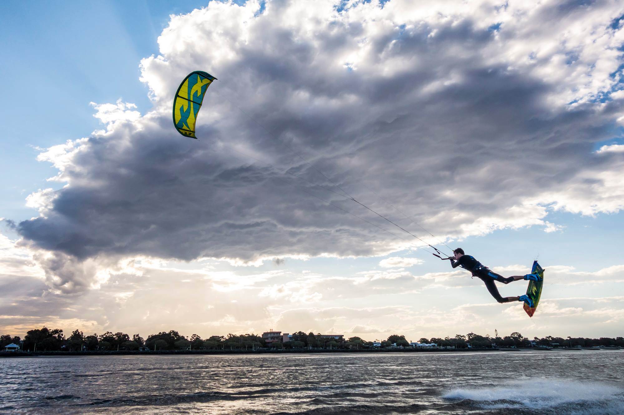 When Joris Miedema from Netherland comes the other side of the world for a kite session in Brisbane.