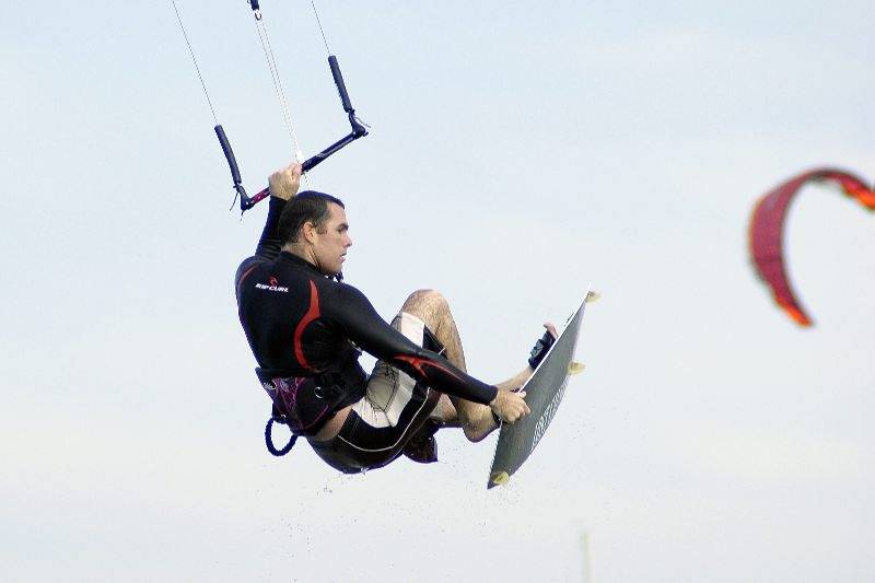 Kitesurfing the sandbar at Safety Bay
