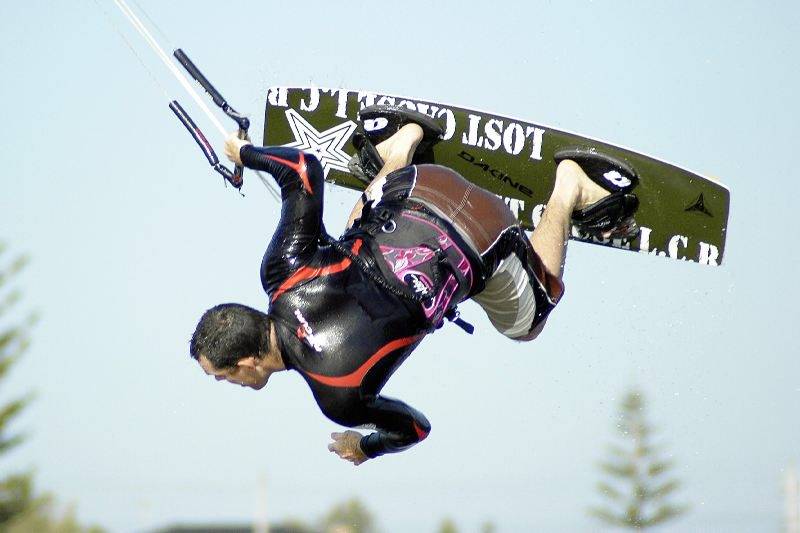 Kitesurfing the sandbar at Safety Bay