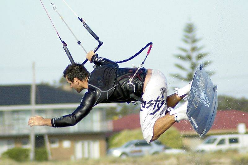 Kitesurfing the sandbar at Safety Bay