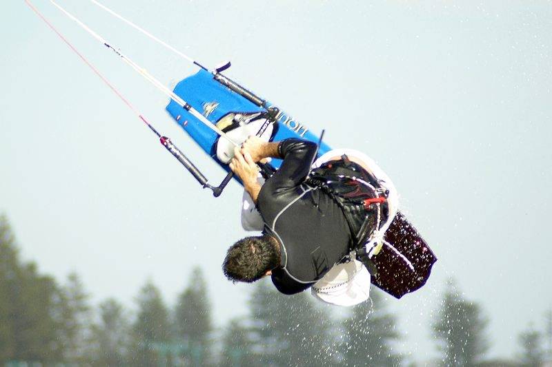 Kitesurfing the sandbar at Safety Bay