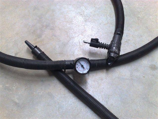 Adapter to pump your kite up from a scuba tank