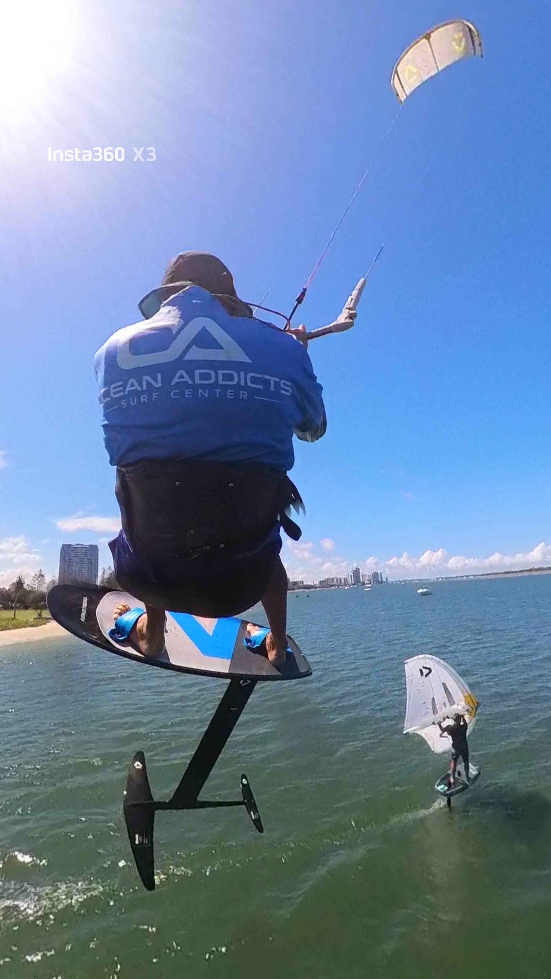 Kite foiling