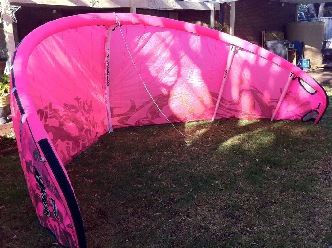 12m 2007 RRD PINK KITE WITH BAG
