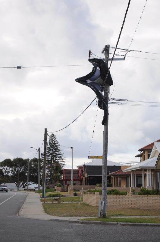 Kite up a power pole