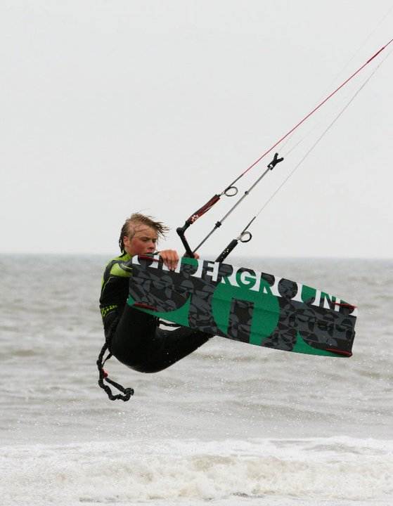 Jasper de Kloet Rocking his underground board