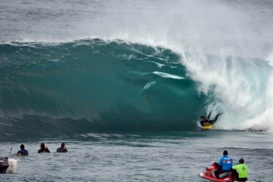 shark-island-heavy-reef-sydney-south
