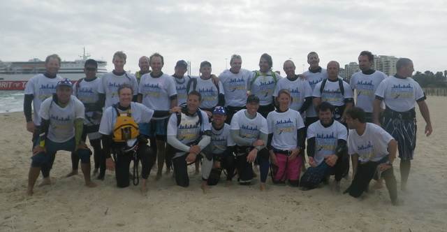 Kitesurfing Across the Bay participants
