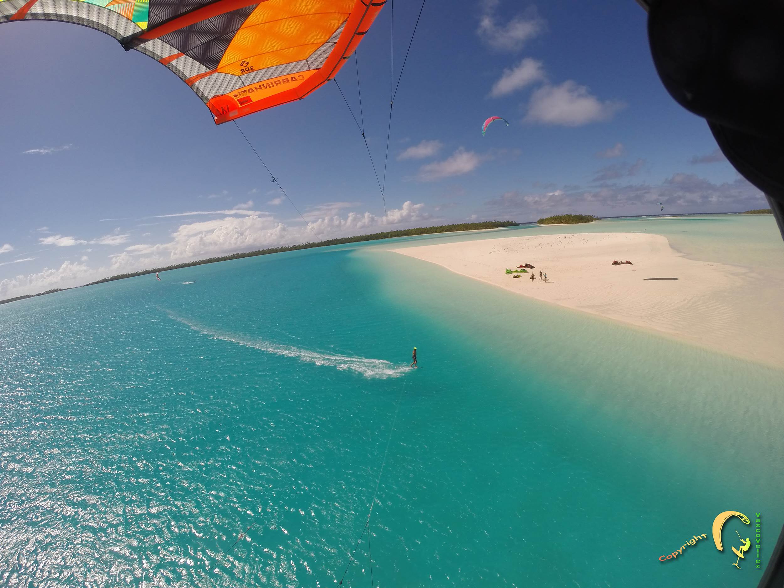 One Foot - Honeymoon islands DW