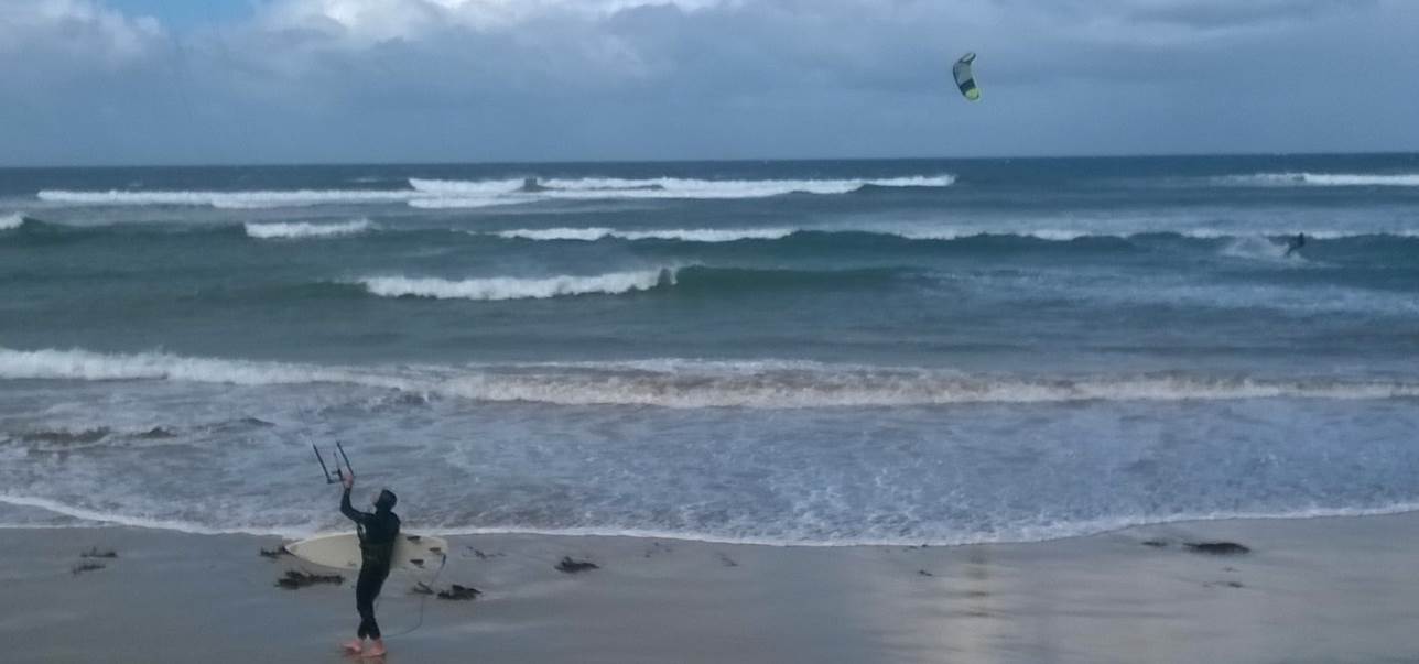 kite surfing