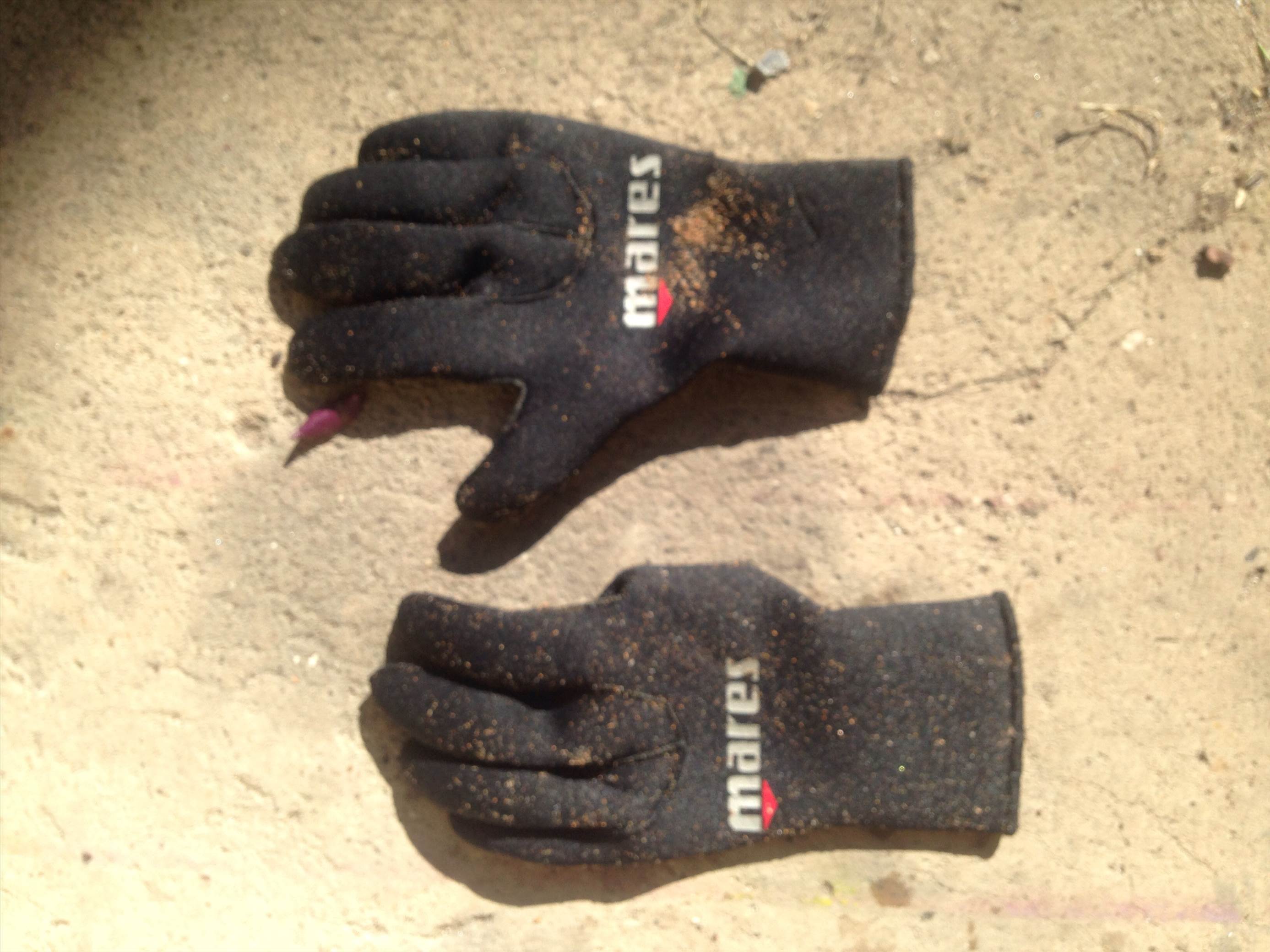 Mares gloves