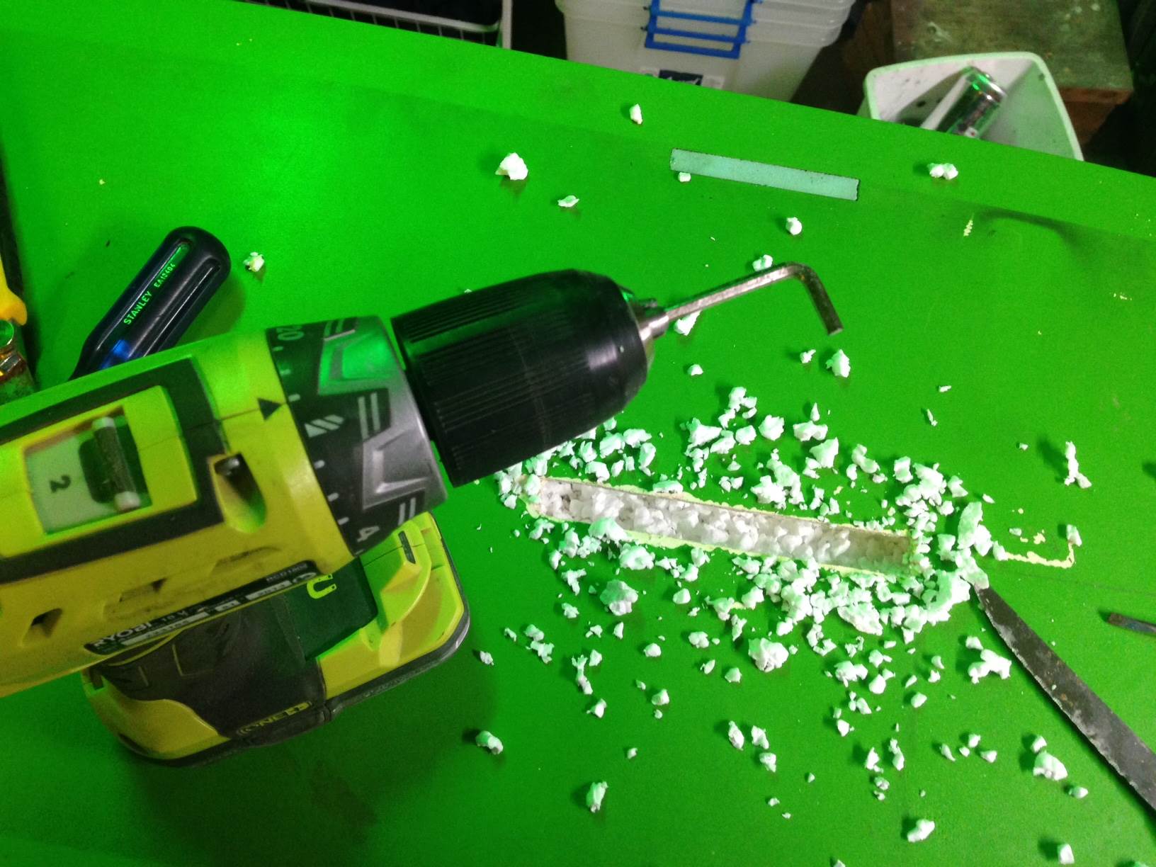 17 - Cut the fin box in the board