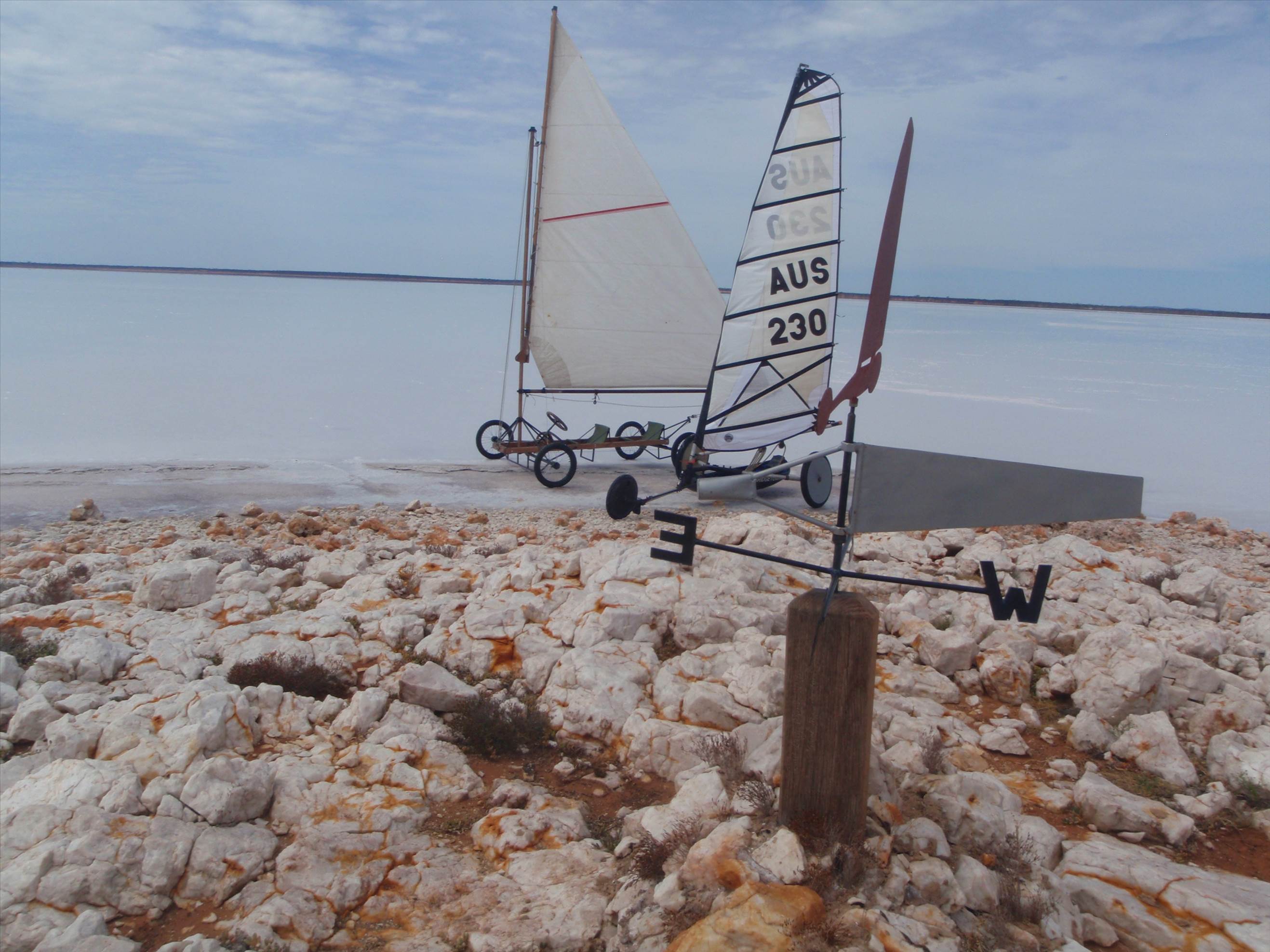 aus230