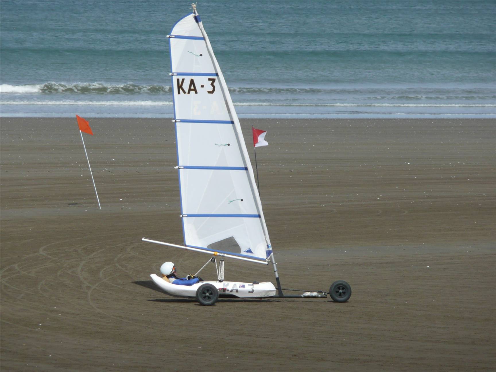 Land Yachting KA 3 hire yacht with new sail