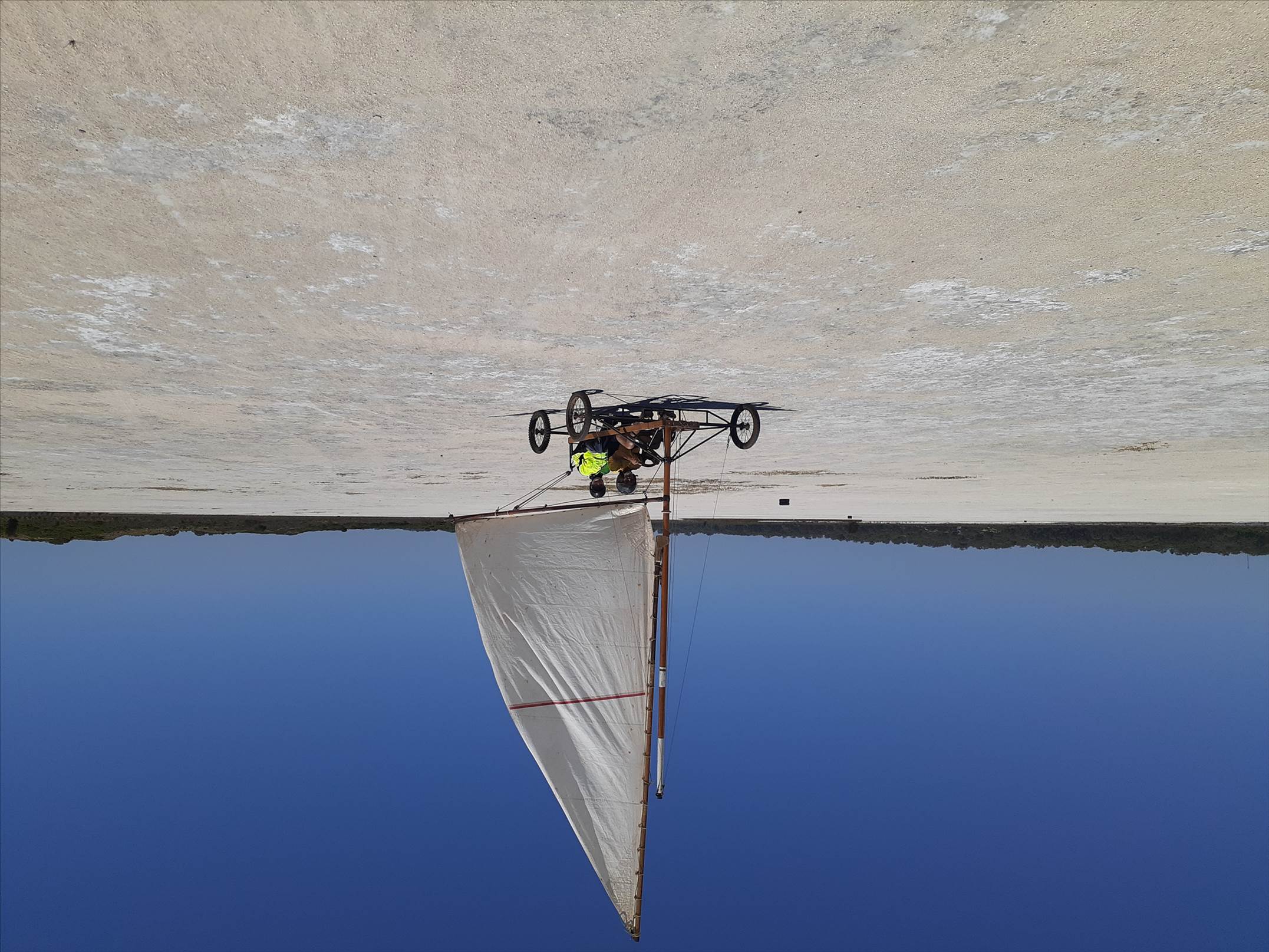 Bleriot sailing