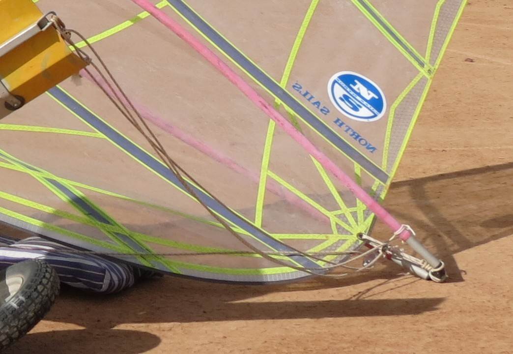 windsurfer boom rigging 1