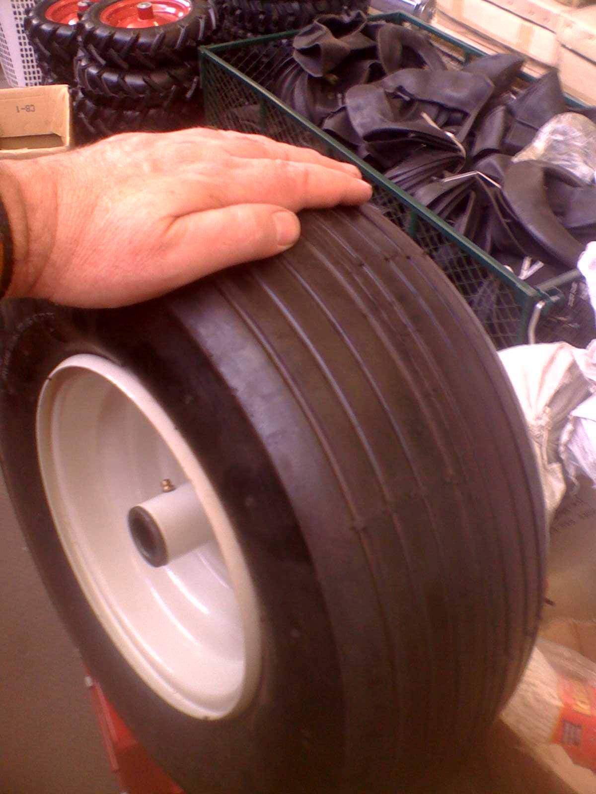 Tyre 16-6.50 x 8  2ply