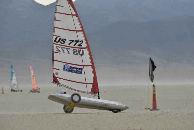 us772