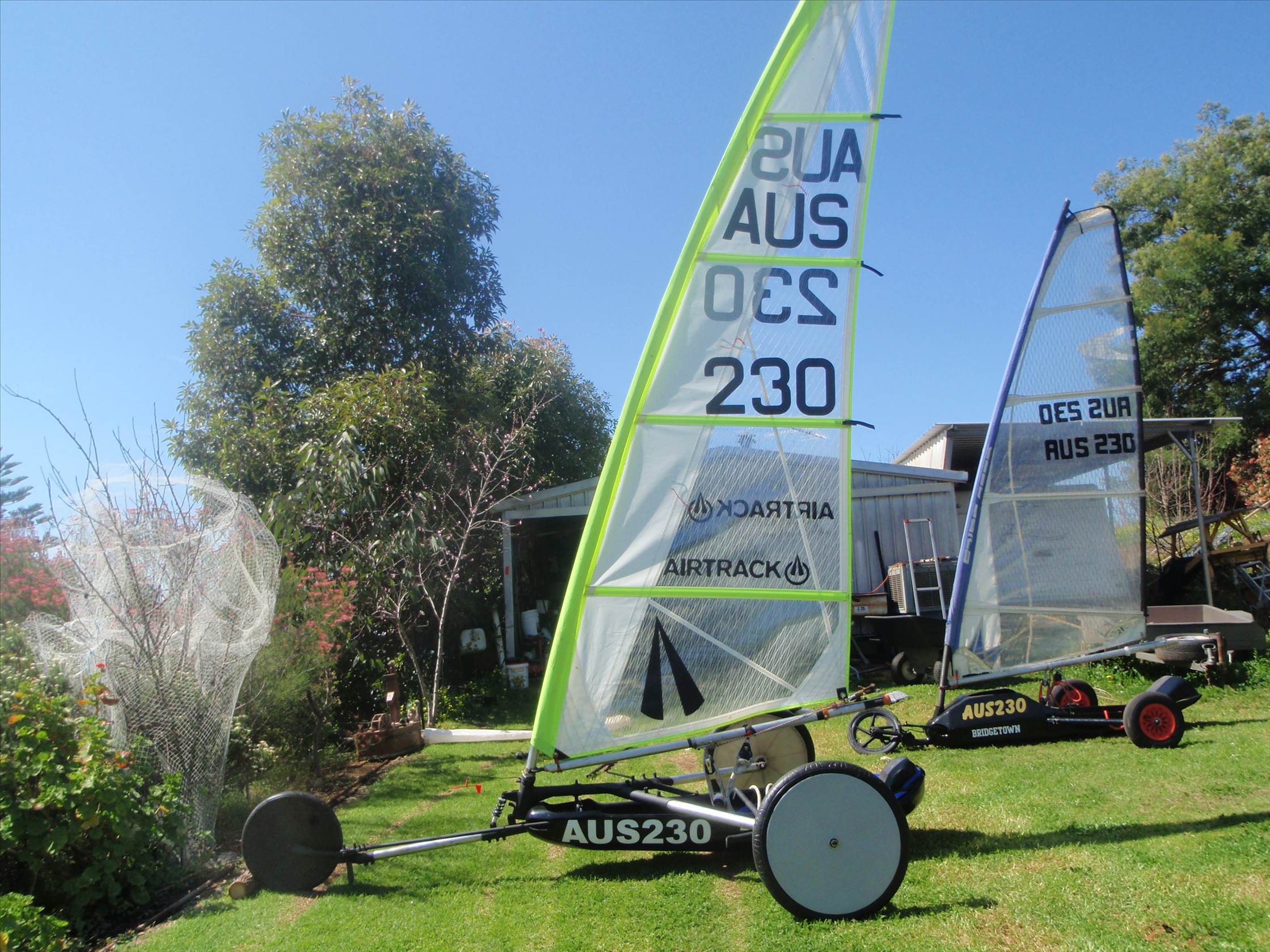 aus230